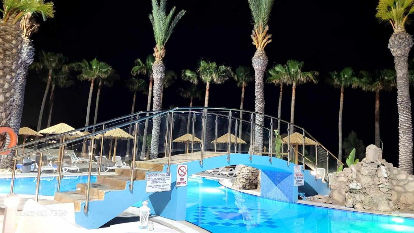 Simos Magic Beach Hotel Apts Agia Napa Exterior foto
